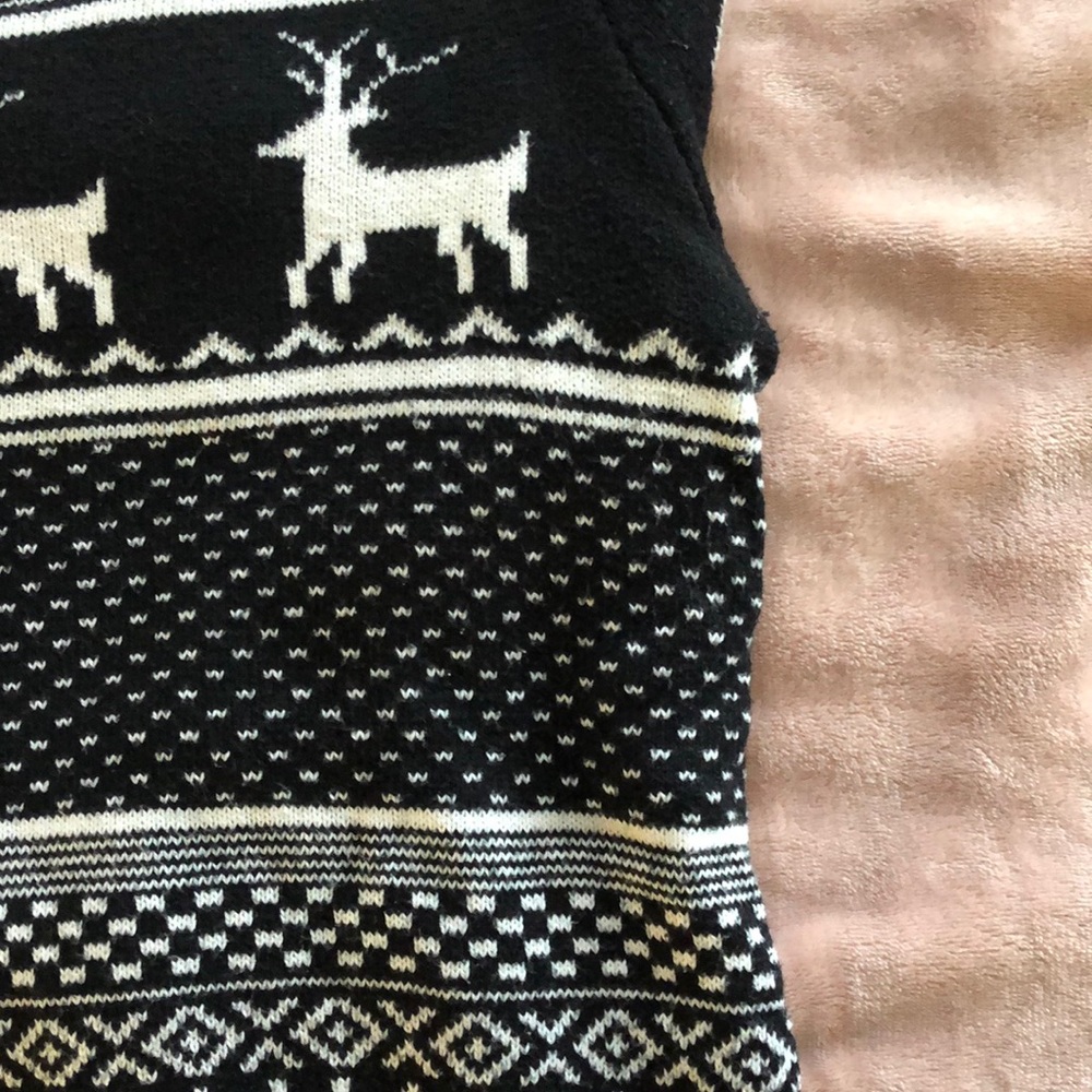 Sweater - Picture 3 of 3